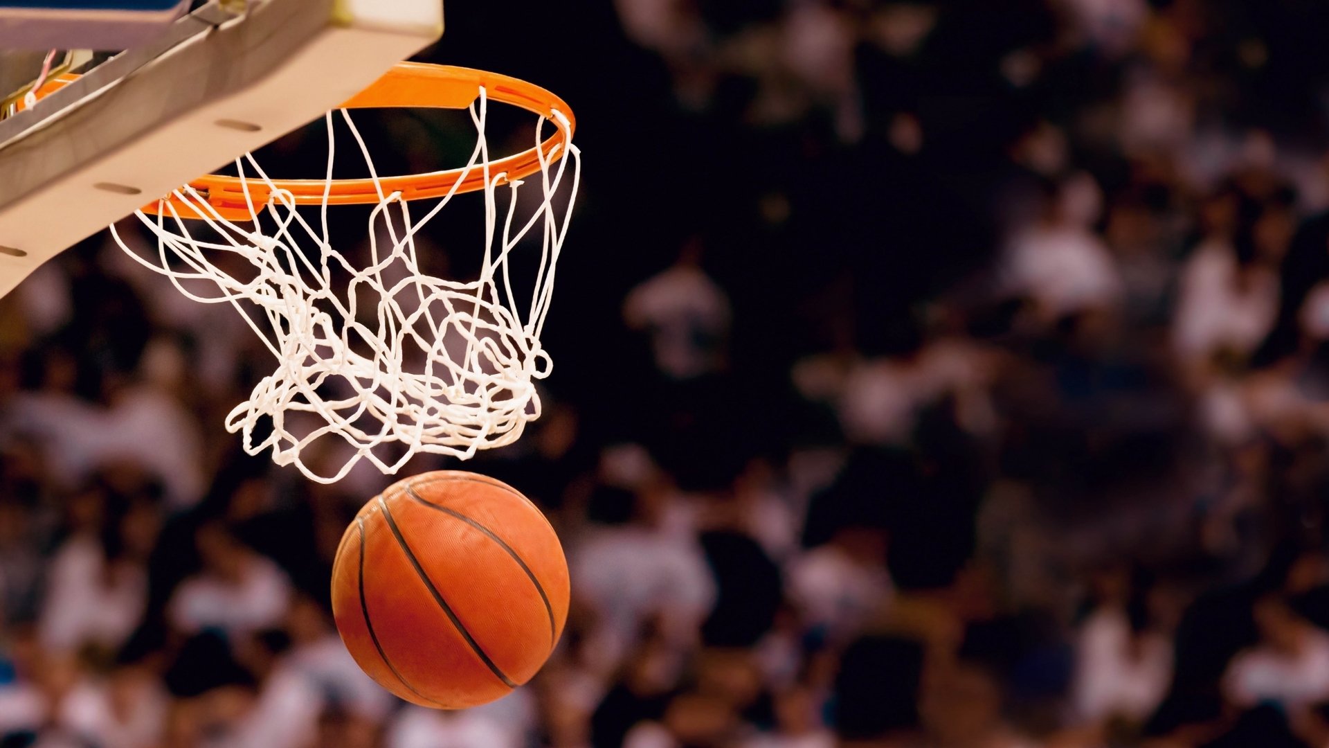 爱游戏新版官网-跨界狂欢，Doinb巴黎秀操作，Faker老鹰归来，皇马NBA复出引爆全网
